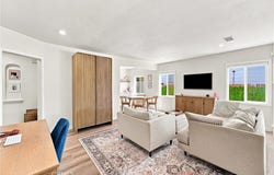 2870 Daisy, Long Beach, CA 90806