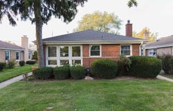 4440 Palma Place, Skokie, IL 60076