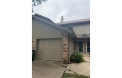113 NE Greystone Drive, Lee's Summit, MO 64086