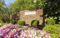 1911 HAZELTON Dr, Germantown, TN 38138