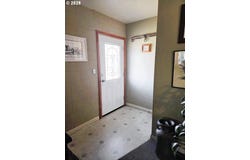 1070 MAIN St, Arlington, OR 97812