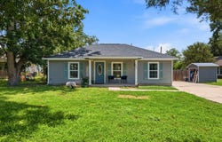 554 W Austin, Luling, TX 78648