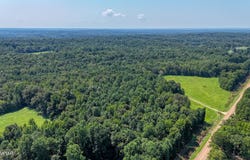 Eighteen Loop, Toone, TN 38381