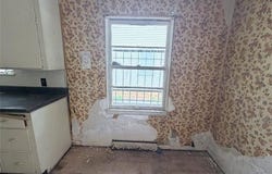 318 E Myrtle Avenue, Flint, MI 48505