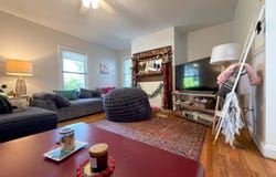 110 E HENRY St, Lexington, VA 24450