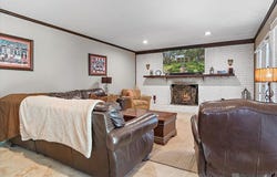 1456 Lakeridge Dr, Baton Rouge, LA 70802