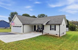140 Sugar Hill Dr, Sparta, TN 38583
