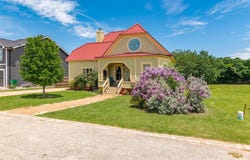 204 Prim Rose St, Blanco, TX 78606