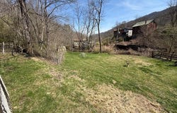 75 Lemon Drive, Jenkins, KY 41537