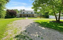 4 Hahn Estate Road, Winfield, MO 63389