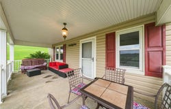 20 Mavor Ln, Avella, PA 15312