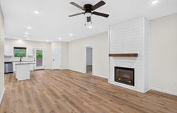 Hunter Lane lot: 9 1185, Ash Grove, MO 65604