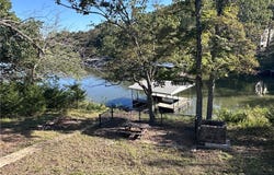 52 Random Road, Edwards, MO 65326
