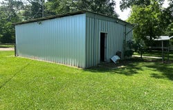 209 Maple St, SANDERSVILLE, MS 39477