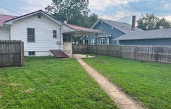 121 W Briggs, Roodhouse, IL 62082