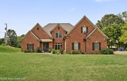 5125 Rolling Pine Circle, Olive Branch, MS 38654