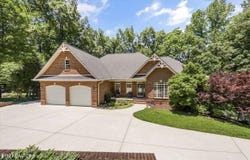 103 Winchester Circle, Oak Ridge, TN 37830