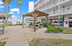 3938 Surfside Boulevard, Corpus Christi, TX 78402