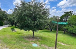 404 Valley View Drive, La Grange, TX 78945