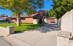 9506 S GARNET Dr E, White City, UT 84094