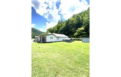 25 W Back St., McDowell, KY 41647