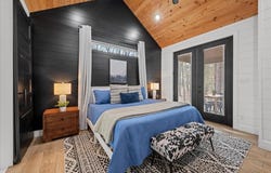 240 Cypress Trail, Hochatown, OK 74728