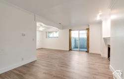875 E ARROWHEAD Ln, Murray, UT 84107