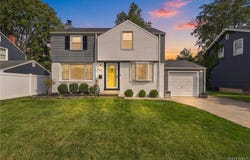 49 Bissell Drive, Buffalo, NY 14226