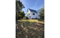 64183 WATSONVILLE Rd, CoosBay, OR 97420