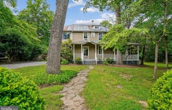 16 MAPLE Avenue, WASHINGTON GROVE, MD 20880