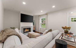 315 Holton Ridge, Crown Point, IN 46307
