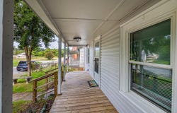210 E Hampton Street, Laurens, SC