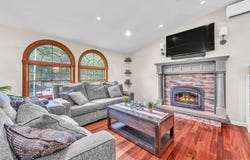 6 Mayflower Lane, East Setauket, NY 11733