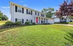 1230 Pine Trail, Fenton, MO 63026