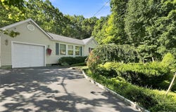 5 Mountain Drive, Mahopac, NY 10541