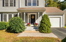 28 Erin Ct, New Bedford, MA 02745