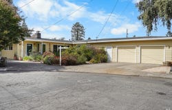 2117 Harris Court, Santa Rosa, CA 95401