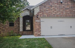 5618 E Pearson Parkway, Strafford, MO 65757
