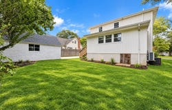 10 Grace Court, Islip, NY 11751