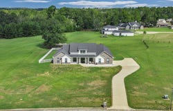 110 Saddle Creek, Lufkin, TX 75904