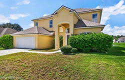1692 HOLLOW GLEN Drive, Middleburg, FL 32068