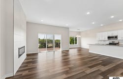 18501 Patrick Avenue, Elkhorn, NE 68022