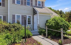 18 Woodview Drive, Falmouth, MA 02540