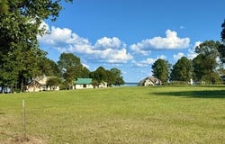 14 Sunburst Ln, Hemphill, TX 75948