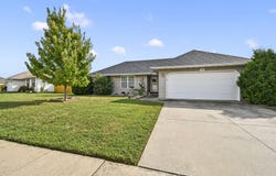 526 N Taylor Drive, Republic, MO 65738