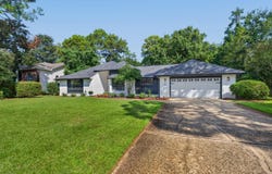 151 Baywind Drive, Niceville, FL 32578