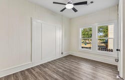 106 N Pear St, Rockdale, TX 76567