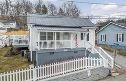 305 Grayson St, Fries, VA 24330