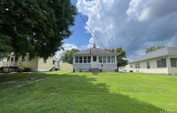 1028 Bell Place, Hillsboro, IL 62049