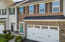 161 Black Oak Ln, Cecil, PA 15057